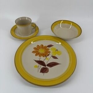 JI Stonecrest Andre Ponche 225 Sunflower Hand Painted 4 Piece Dinner Set